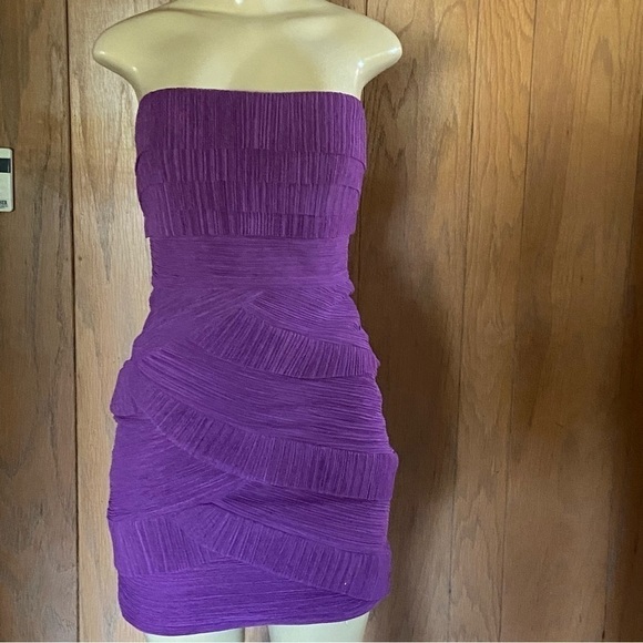 NWT BCBG MaxAzria Mini Dress With Removable Straps In Deep Orchid.! - Picture 1 of 10